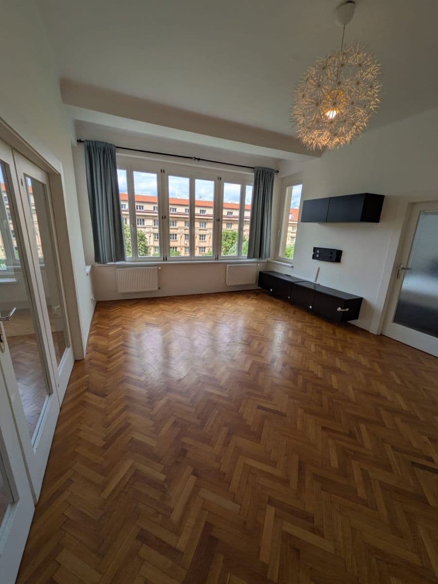 Pronájem bytu 4+1 96 m², Rooseveltova, Praha, Praha Pronájem bytu 4+1 96 m², Rooseveltova, Praha, Praha