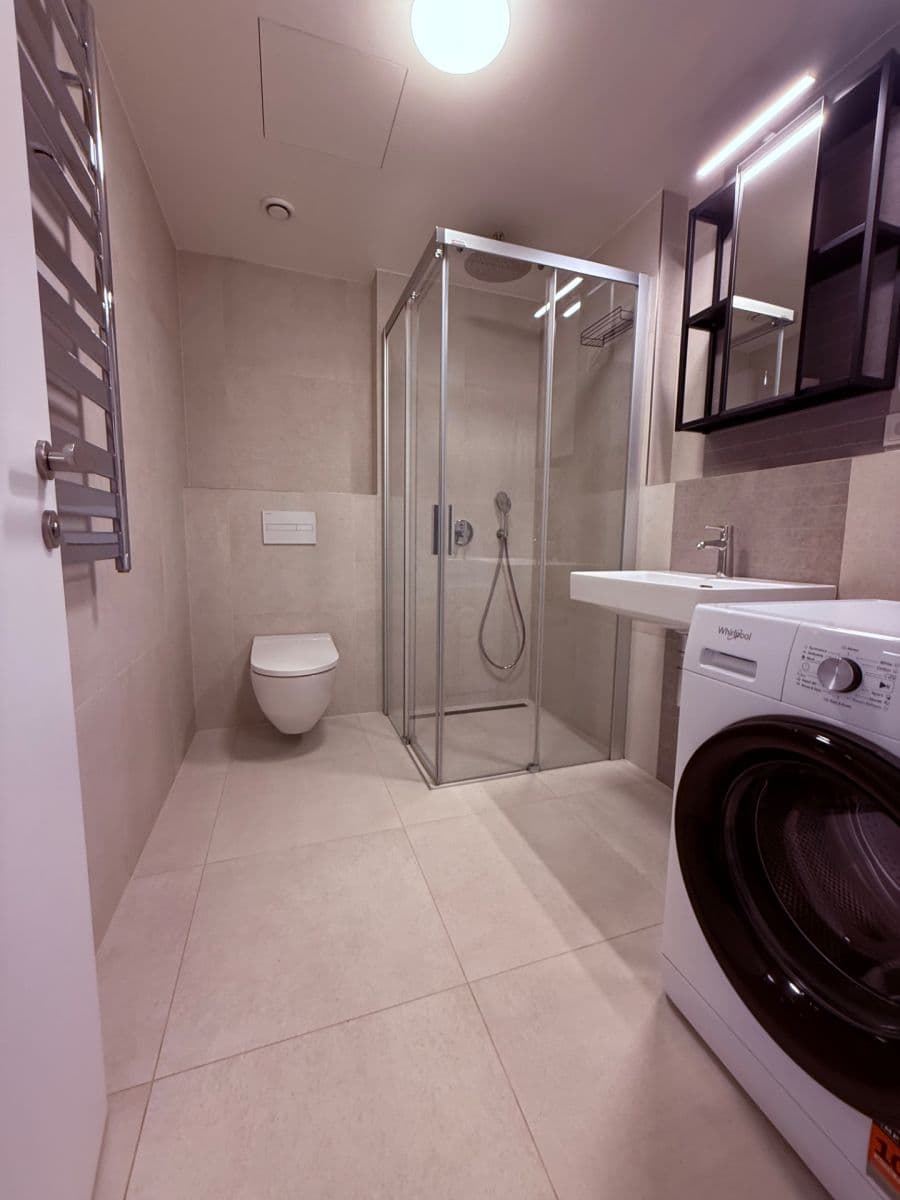 Prodej bytu 2+kk 50 m², U Lihovaru, Praha, Praha Prodej bytu 2+kk 50 m², U Lihovaru, Praha, Praha