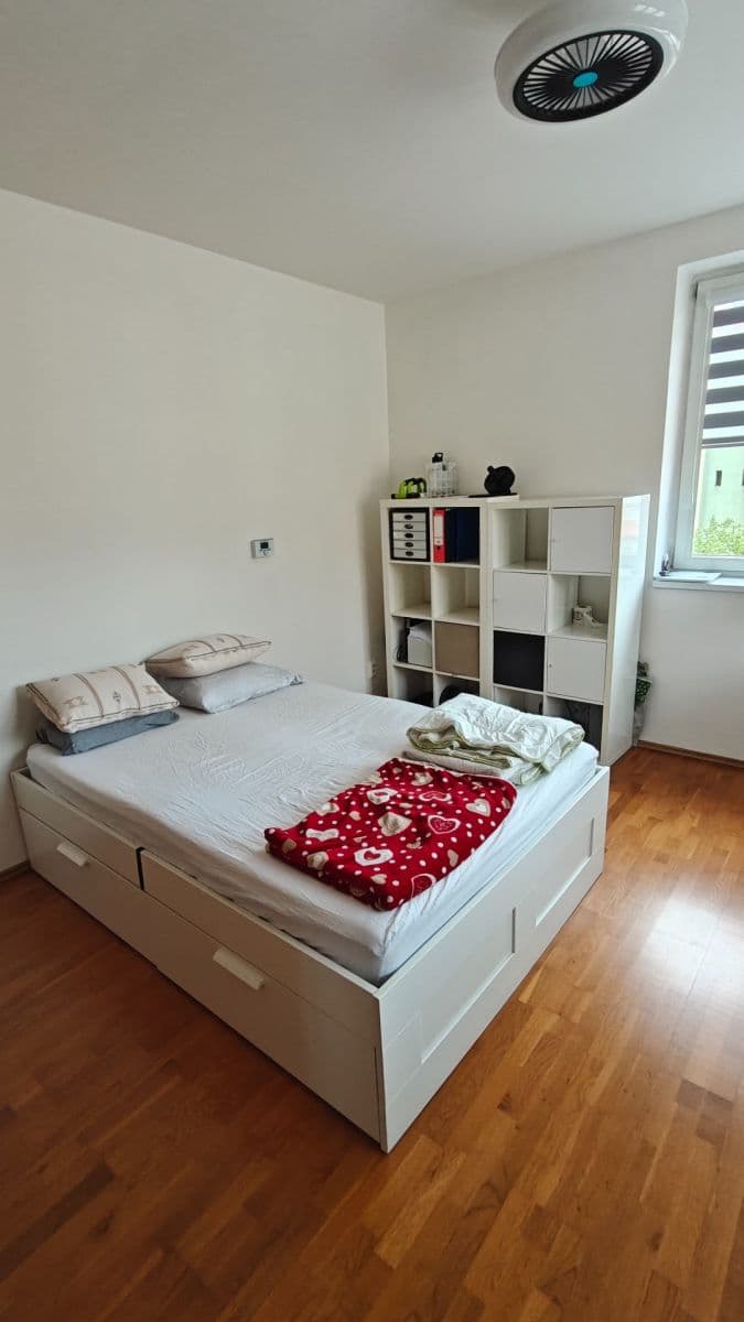 Pronájem bytu 1+1 48 m², Záběhlická, Praha, Praha Pronájem bytu 1+1 48 m², Záběhlická, Praha, Praha