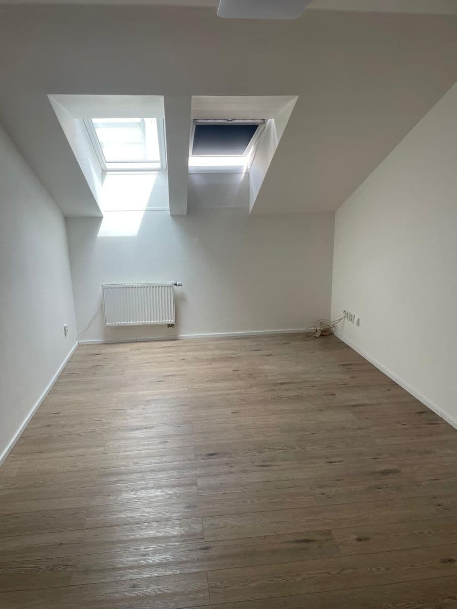 Pronájem bytu 2+kk 54 m², Pechova, Brno, Jihomoravský kraj Pronájem bytu 2+kk 54 m², Pechova, Brno, Jihomoravský kraj