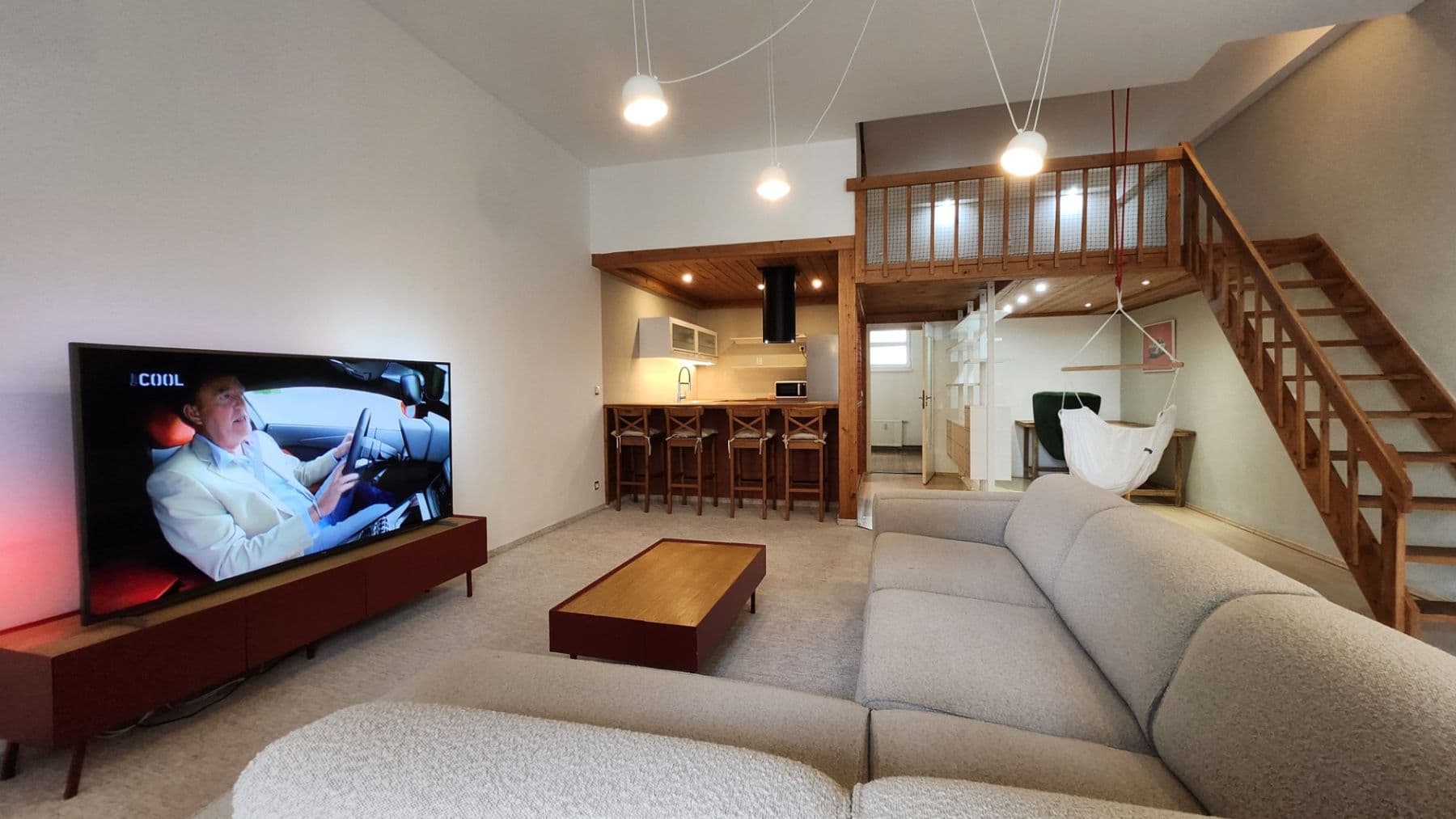 Pronájem bytu 1+kk 62 m², Novobohdalecká, Praha, Praha Pronájem bytu 1+kk 62 m², Novobohdalecká, Praha, Praha