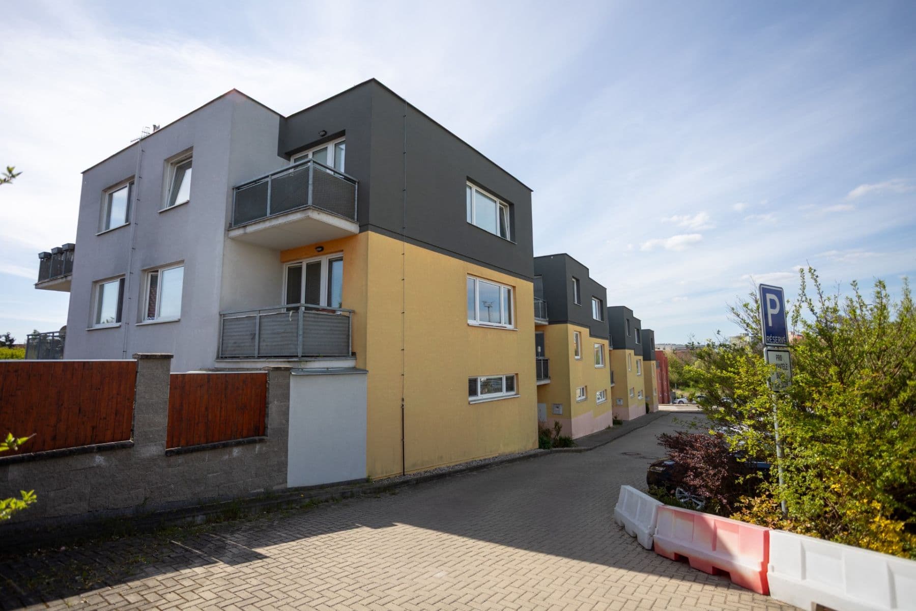 Pronájem bytu 2+kk 57 m², Vrábská, Brandýs nad Labem-Stará Boleslav, Středočeský kraj Pronájem bytu 2+kk 57 m², Vrábská, Brandýs nad Labem-Stará Boleslav, Středočeský kraj