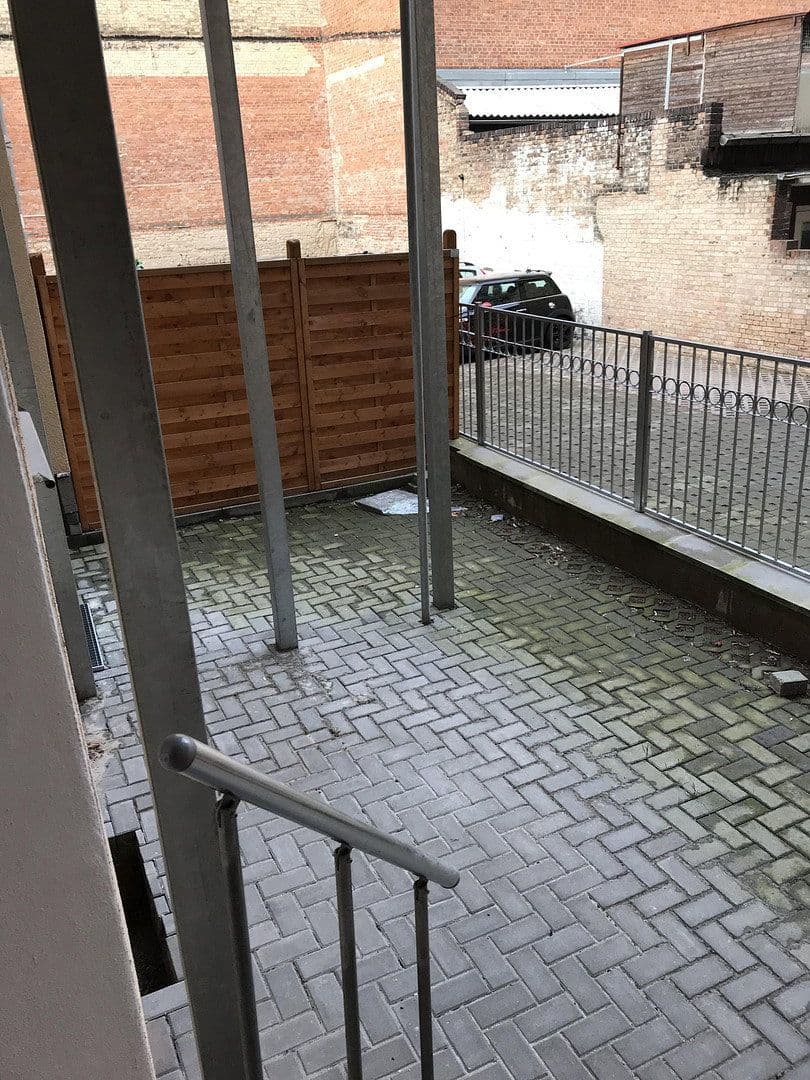 Pronájem bytu 5+1 145 m², Krukenbergstr. 1, Halle, Sasko-Anhaltsko Pronájem bytu 5+1 145 m², Krukenbergstr. 1, Halle, Sasko-Anhaltsko