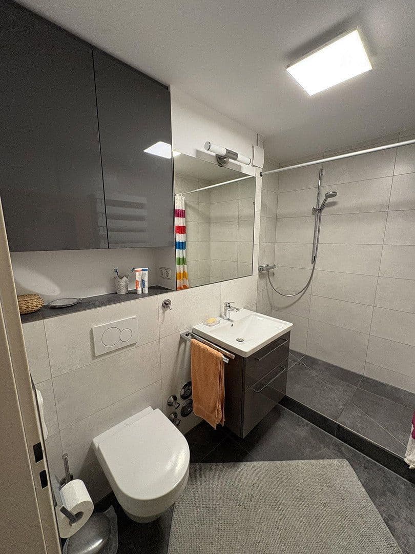 Prodej bytu 2+1 54 m², Milbertshofener Str. 34a, München, Bavorsko Prodej bytu 2+1 54 m², Milbertshofener Str. 34a, München, Bavorsko