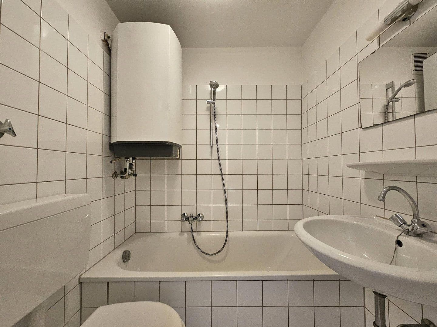 Pronájem bytu 1+1 20 m², Brecherspitzstraße 3, München, Bavorsko Pronájem bytu 1+1 20 m², Brecherspitzstraße 3, München, Bavorsko