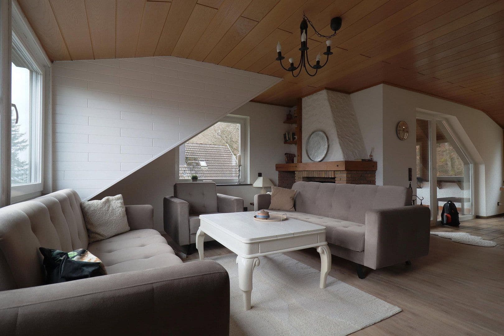 Prodej domu 181 m², pozemek 750 m², Warthweg 7, Daun, Porýní-Falc Prodej domu 181 m², pozemek 750 m², Warthweg 7, Daun, Porýní-Falc