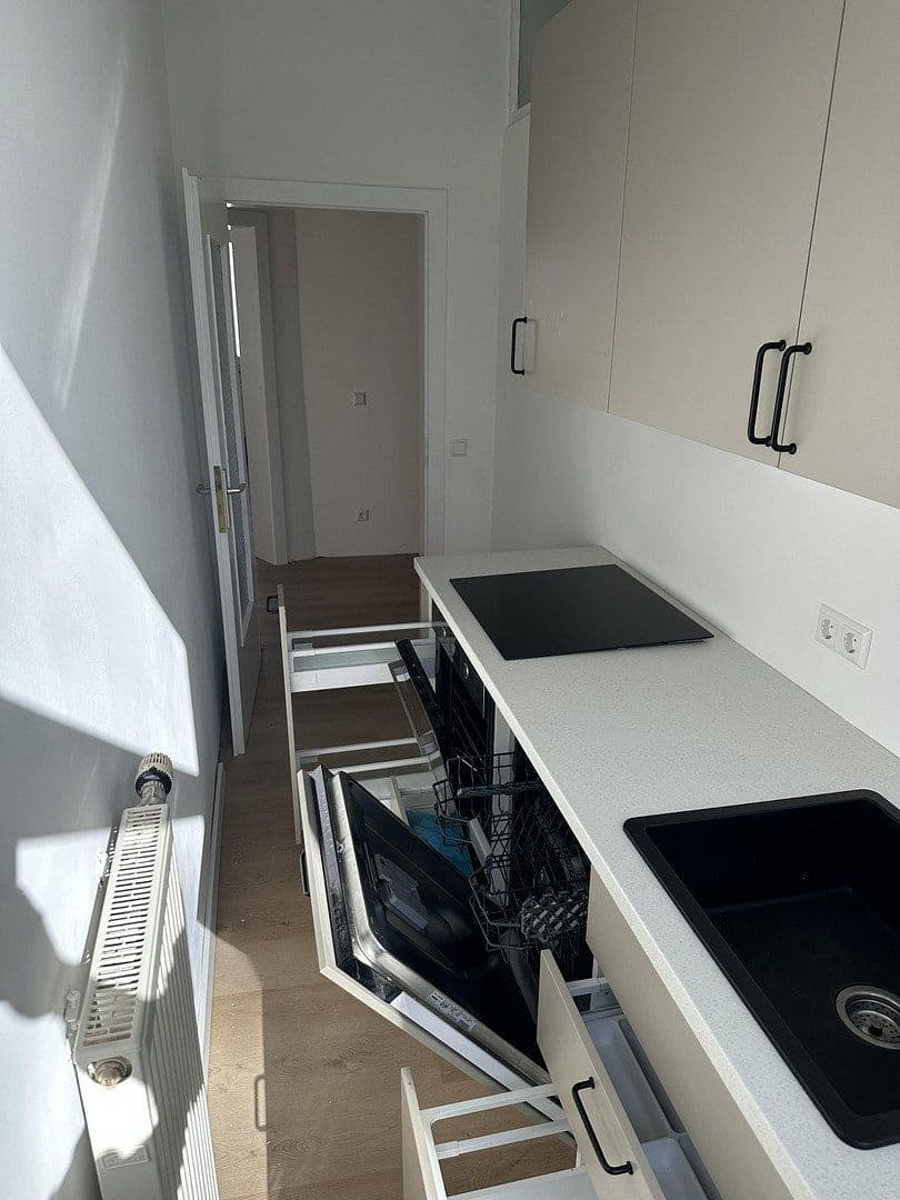 Pronájem bytu 3+1 61 m², Hannover, Dolní Sasko Pronájem bytu 3+1 61 m², Hannover, Dolní Sasko