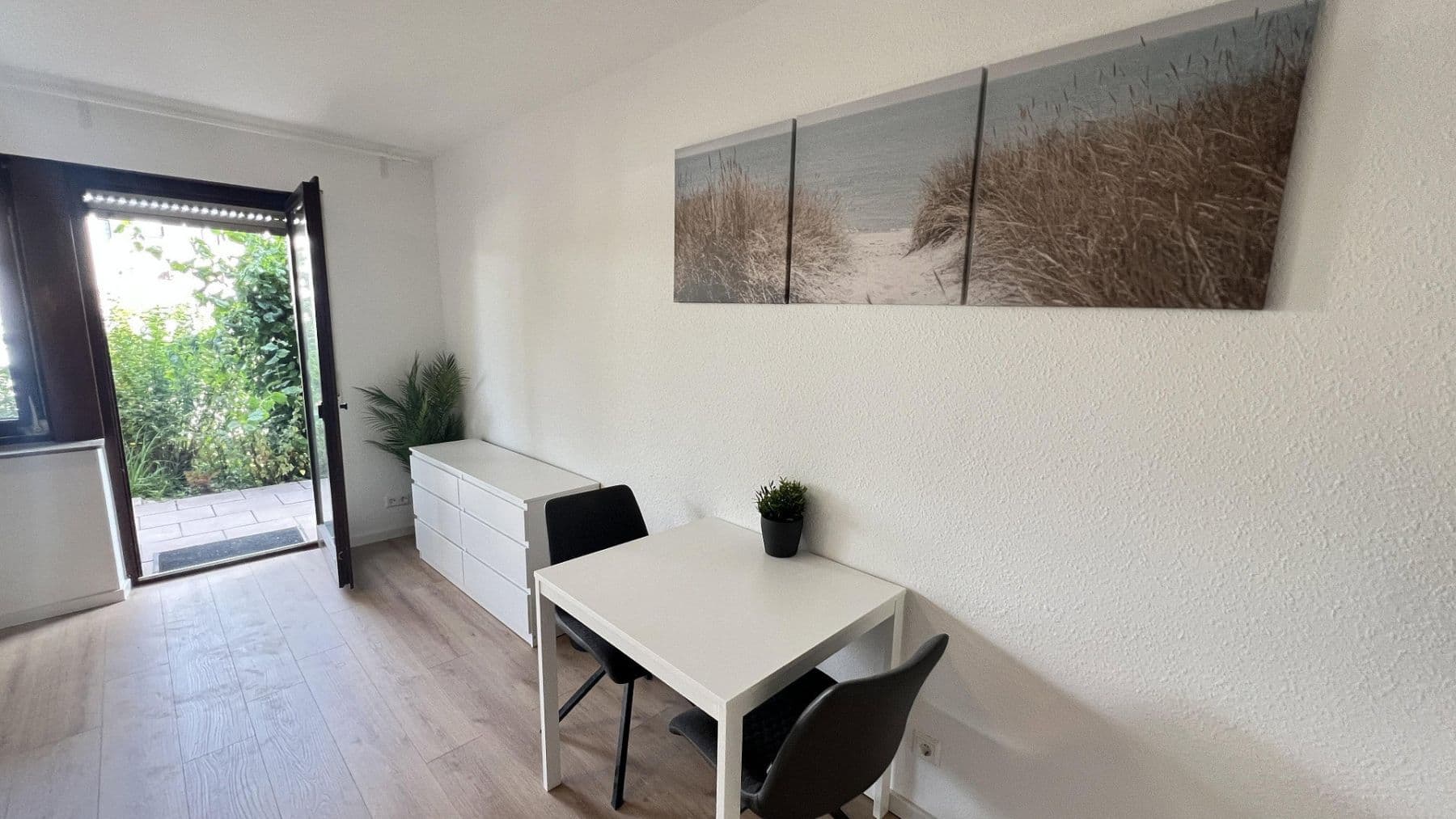 Pronájem bytu 1+1 31 m², Brucknerstr. 3, Leutenbach, Bádensko-Württembersko Pronájem bytu 1+1 31 m², Brucknerstr. 3, Leutenbach, Bádensko-Württembersko