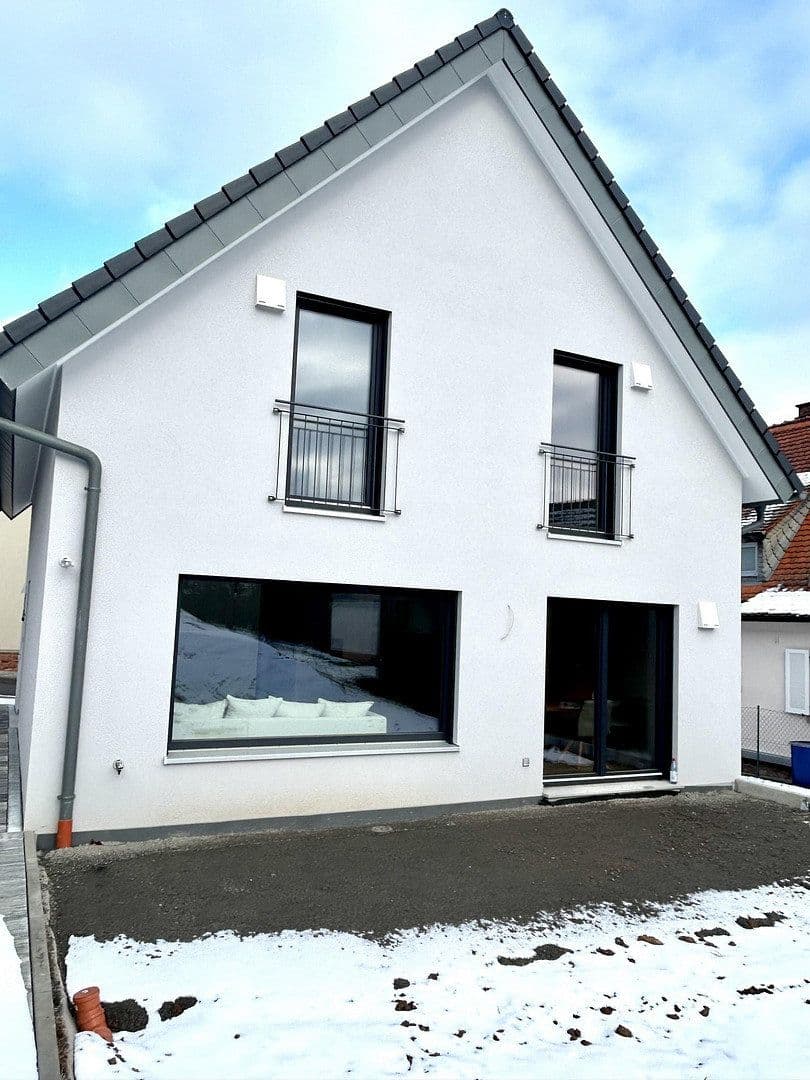 Prodej domu 145 m², pozemek 469 m², Klingenberg am Main, Bavorsko Prodej domu 145 m², pozemek 469 m², Klingenberg am Main, Bavorsko