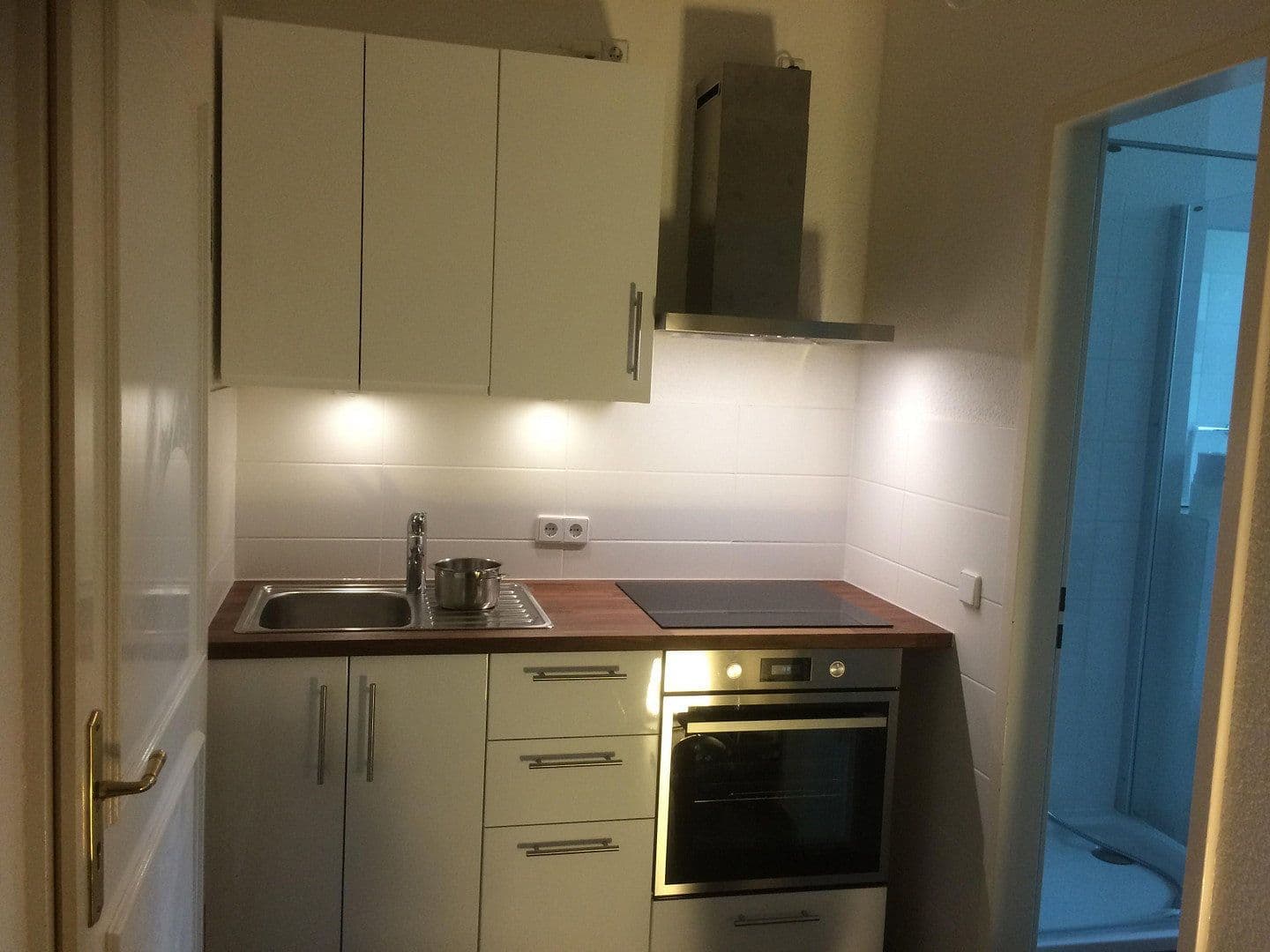 Prodej bytu 1+1 45 m², Berlin, Berlín Prodej bytu 1+1 45 m², Berlin, Berlín