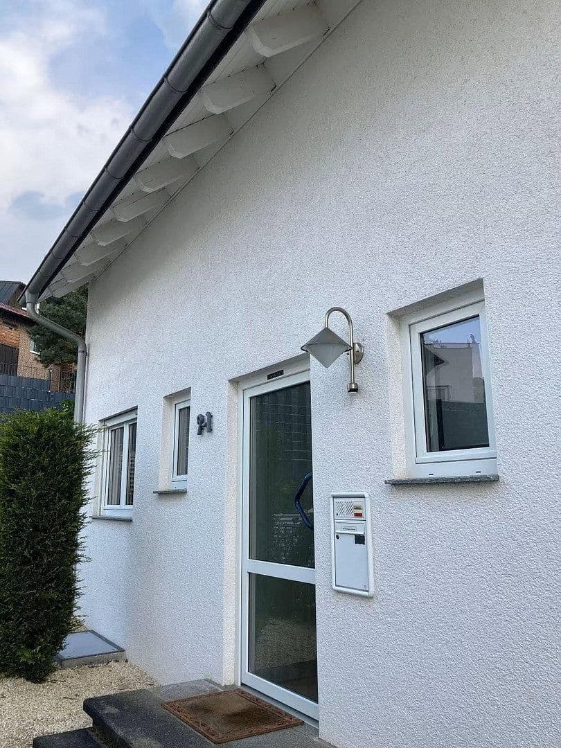 Prodej domu 120 m², pozemek 249 m², Allmersbach im Tal, Bádensko-Württembersko Prodej domu 120 m², pozemek 249 m², Allmersbach im Tal, Bádensko-Württembersko