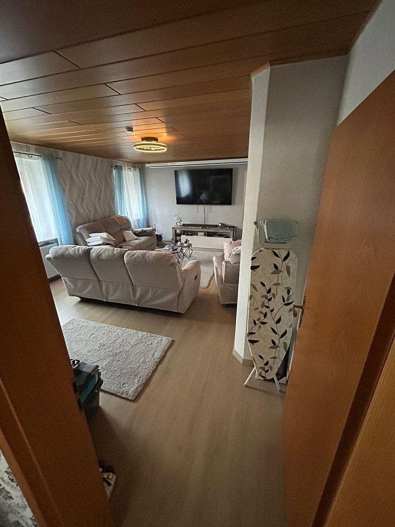 Prodej domu 190 m², pozemek 1.060 m², Fulda, Hessen Prodej domu 190 m², pozemek 1.060 m², Fulda, Hessen