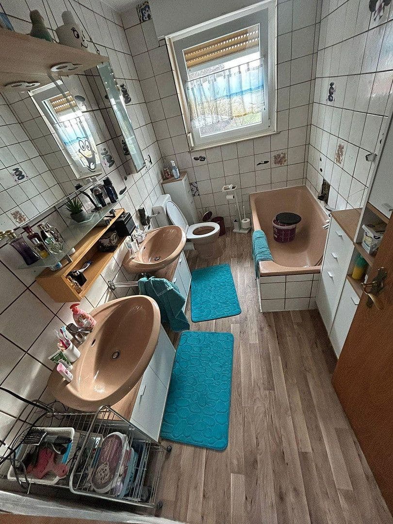 Prodej domu 190 m², pozemek 1.060 m², Fulda, Hessen Prodej domu 190 m², pozemek 1.060 m², Fulda, Hessen
