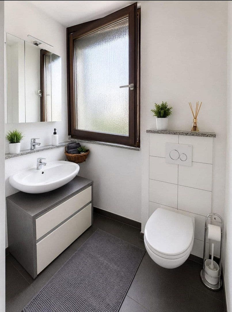 Prodej bytu 1+1 34 m², Esslingen am Neckar, Bádensko-Württembersko Prodej bytu 1+1 34 m², Esslingen am Neckar, Bádensko-Württembersko