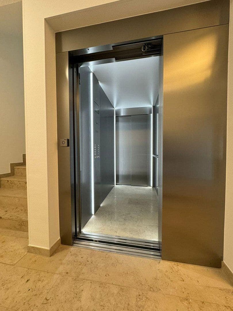 Pronájem bytu 1+1 40 m², Lavesstr. 76, Hannover, Dolní Sasko Pronájem bytu 1+1 40 m², Lavesstr. 76, Hannover, Dolní Sasko