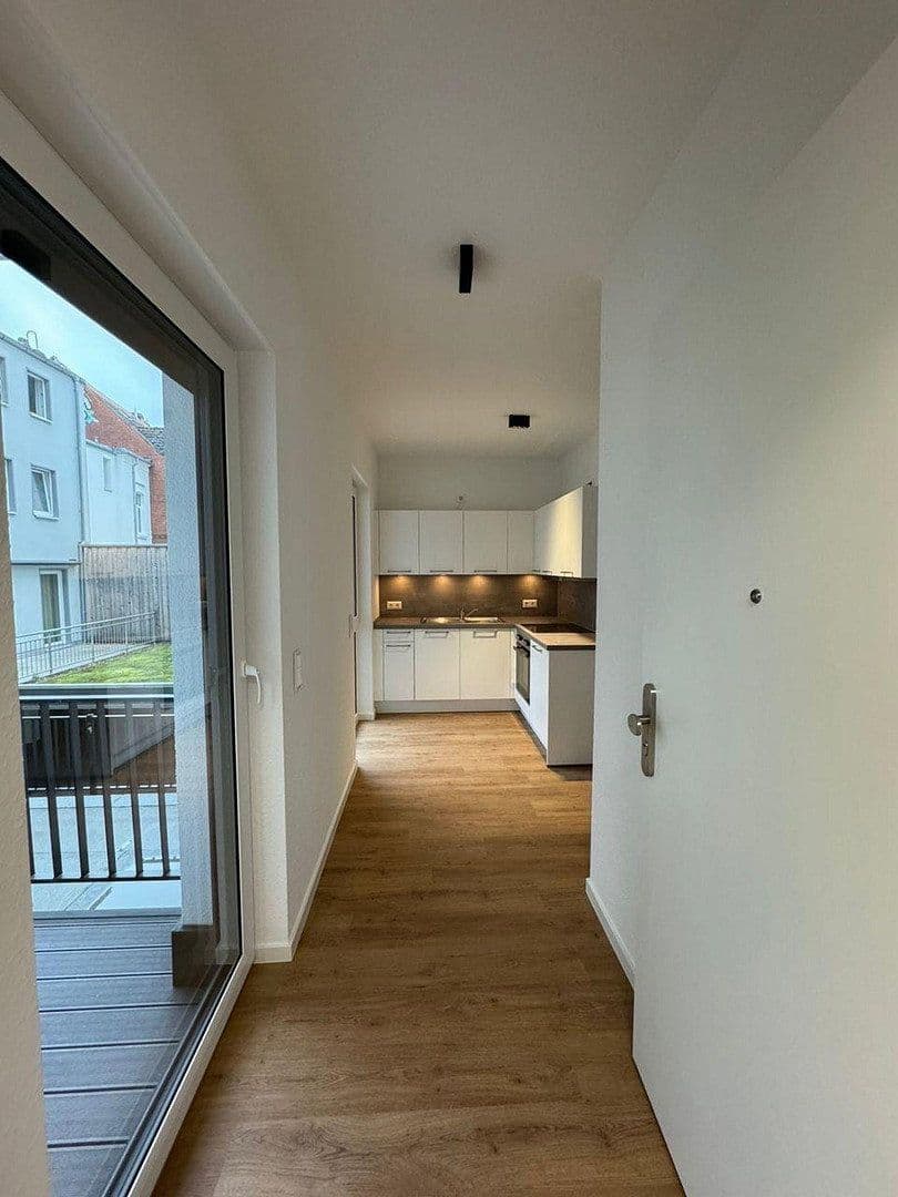 Pronájem bytu 1+1 40 m², Lavesstr. 76, Hannover, Dolní Sasko Pronájem bytu 1+1 40 m², Lavesstr. 76, Hannover, Dolní Sasko