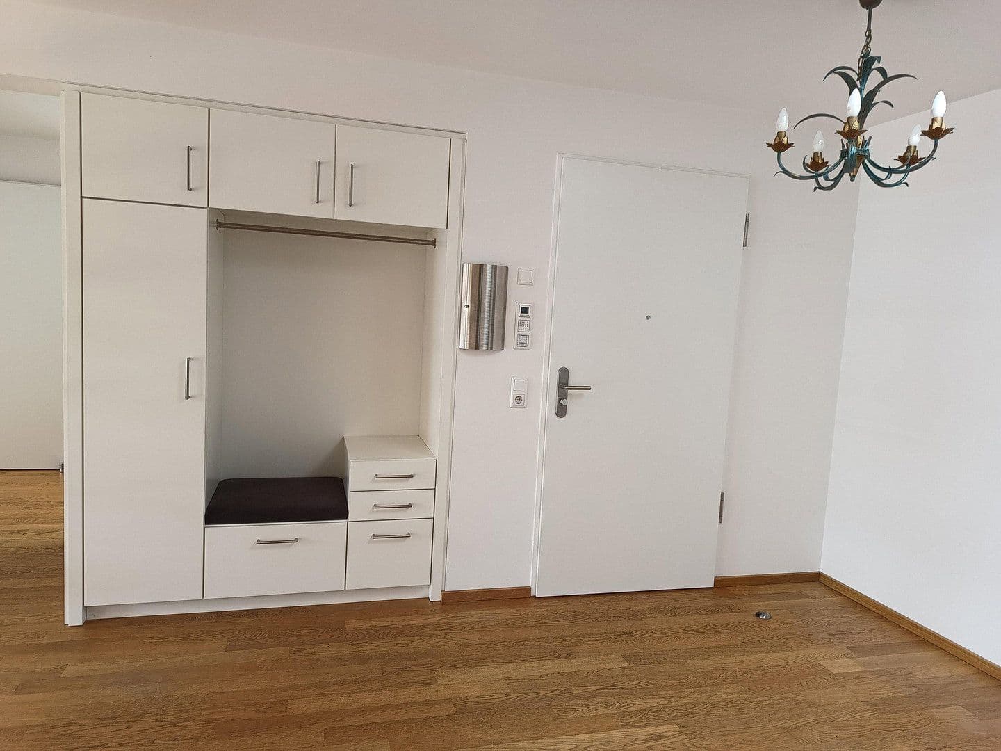 Pronájem bytu 3+kk 149 m², Sigmaringen, Bádensko-Württembersko Pronájem bytu 3+kk 149 m², Sigmaringen, Bádensko-Württembersko