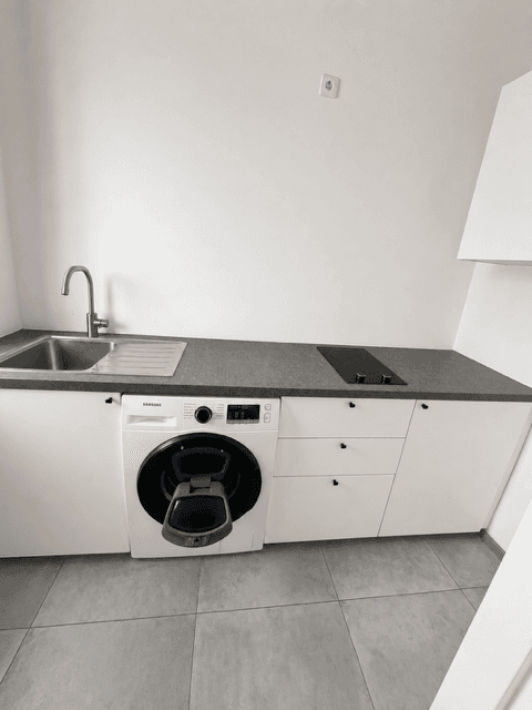 Pronájem bytu 1+1 36 m², Porzellanhofstr. 12, Frankfurt am Main, Hessen Pronájem bytu 1+1 36 m², Porzellanhofstr. 12, Frankfurt am Main, Hessen