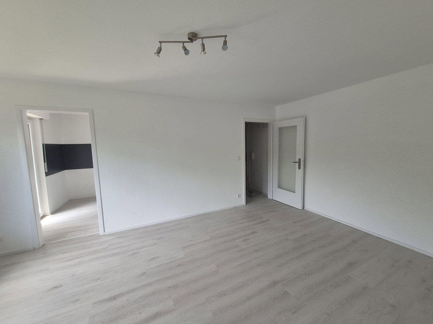 Prodej bytu 1+1 34 m², Im Hohen Rain 46, Waiblingen, Bádensko-Württembersko Prodej bytu 1+1 34 m², Im Hohen Rain 46, Waiblingen, Bádensko-Württembersko