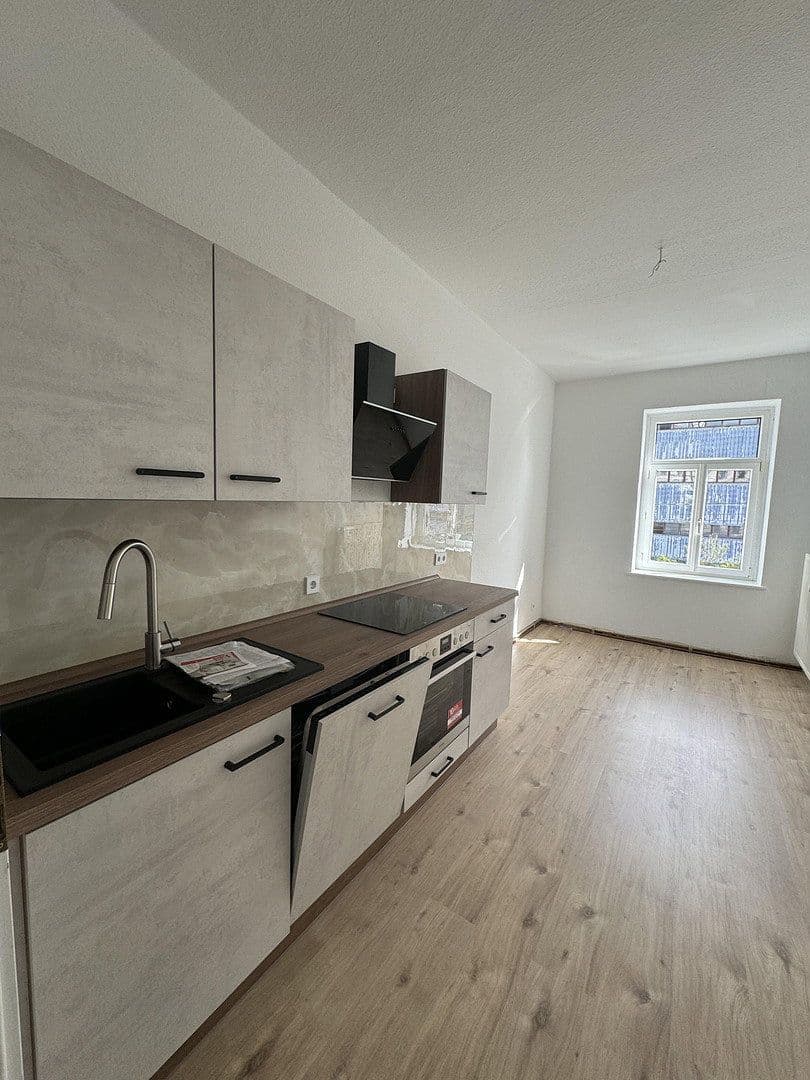 Pronájem bytu 2+1 70 m², Albert-Vollsack-Straße 2, Leipzig, Sasko Pronájem bytu 2+1 70 m², Albert-Vollsack-Straße 2, Leipzig, Sasko
