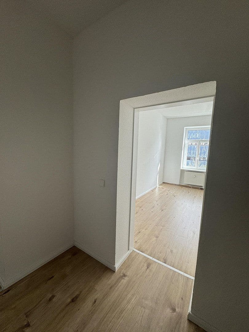 Pronájem bytu 2+1 70 m², Albert-Vollsack-Straße 2, Leipzig, Sasko Pronájem bytu 2+1 70 m², Albert-Vollsack-Straße 2, Leipzig, Sasko