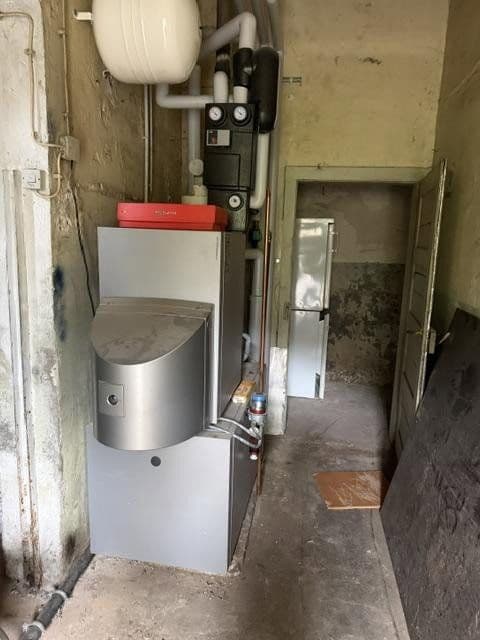 Prodej domu 214 m², pozemek 700 m², Happeyweg 3, Neuenbürg, Bádensko-Württembersko Prodej domu 214 m², pozemek 700 m², Happeyweg 3, Neuenbürg, Bádensko-Württembersko