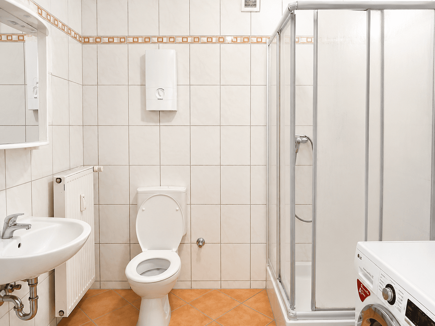 Pronájem bytu 3+1 110 m², Koblenzer Str. 25, Bingen am Rhein, Porýní-Falc Pronájem bytu 3+1 110 m², Koblenzer Str. 25, Bingen am Rhein, Porýní-Falc