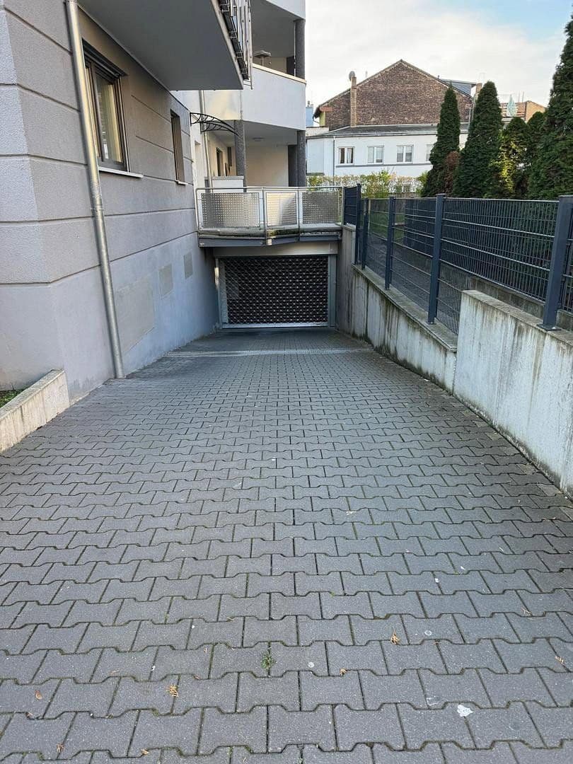 Pronájem bytu 3+1 79 m², Landgrafenstrasse 1, Offenbach, Hessen Pronájem bytu 3+1 79 m², Landgrafenstrasse 1, Offenbach, Hessen