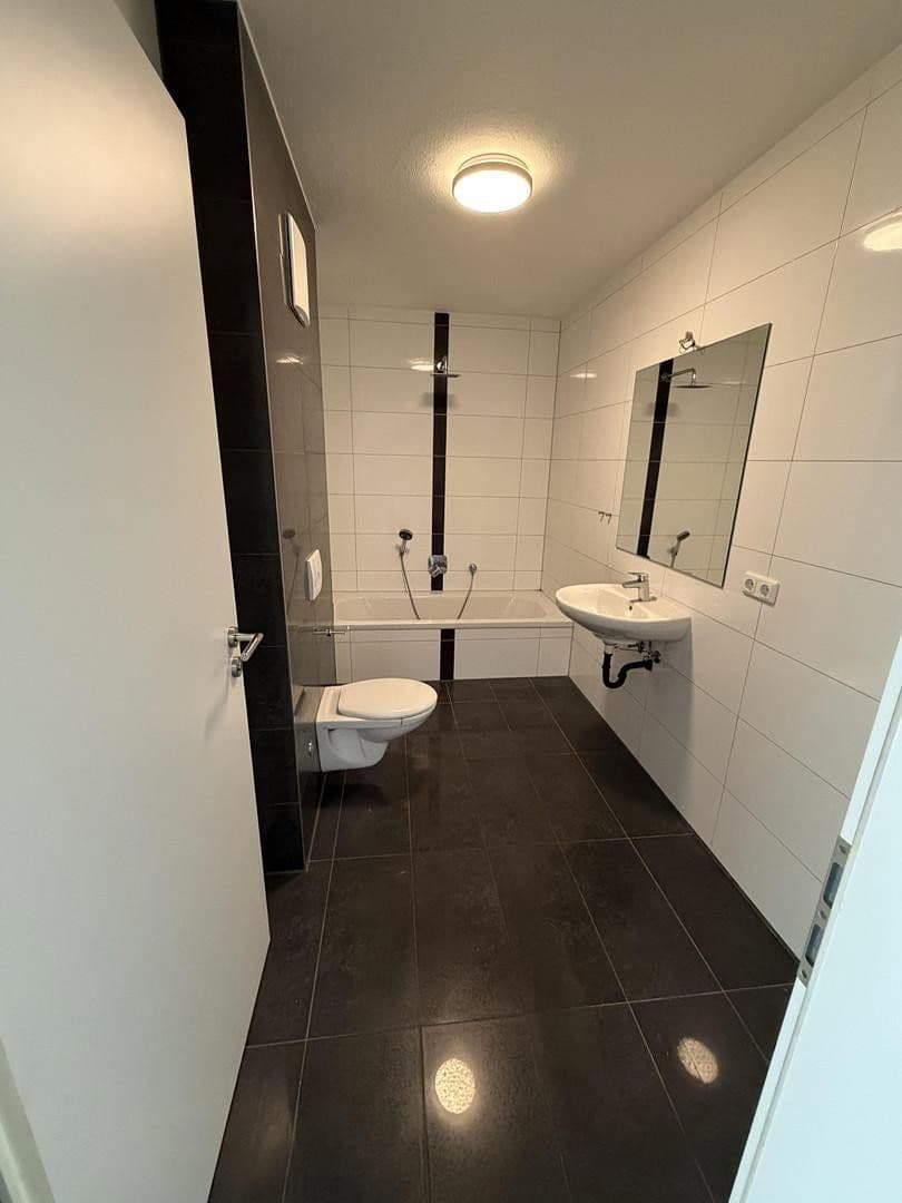 Pronájem bytu 3+1 79 m², Landgrafenstrasse 1, Offenbach, Hessen Pronájem bytu 3+1 79 m², Landgrafenstrasse 1, Offenbach, Hessen