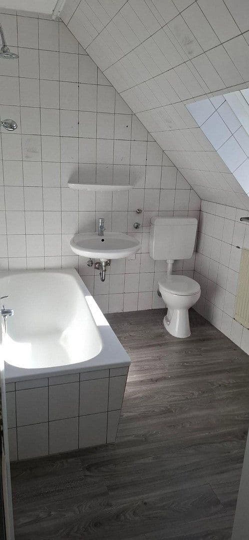 Pronájem bytu 3+1 82 m², Klingenbrooker Weg 6, Westerrade, Šlesvicko-Holštýnsko Pronájem bytu 3+1 82 m², Klingenbrooker Weg 6, Westerrade, Šlesvicko-Holštýnsko