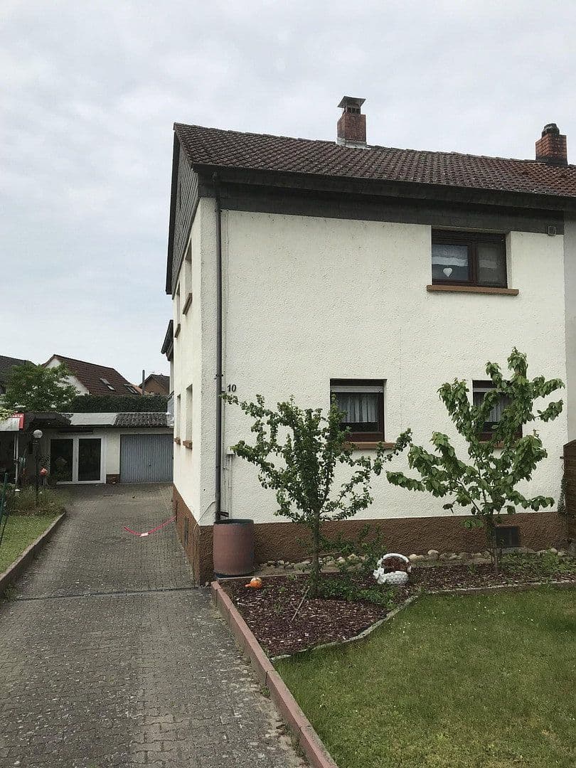 Prodej domu 130 m², pozemek 473 m², Oftersheim, Bádensko-Württembersko Prodej domu 130 m², pozemek 473 m², Oftersheim, Bádensko-Württembersko