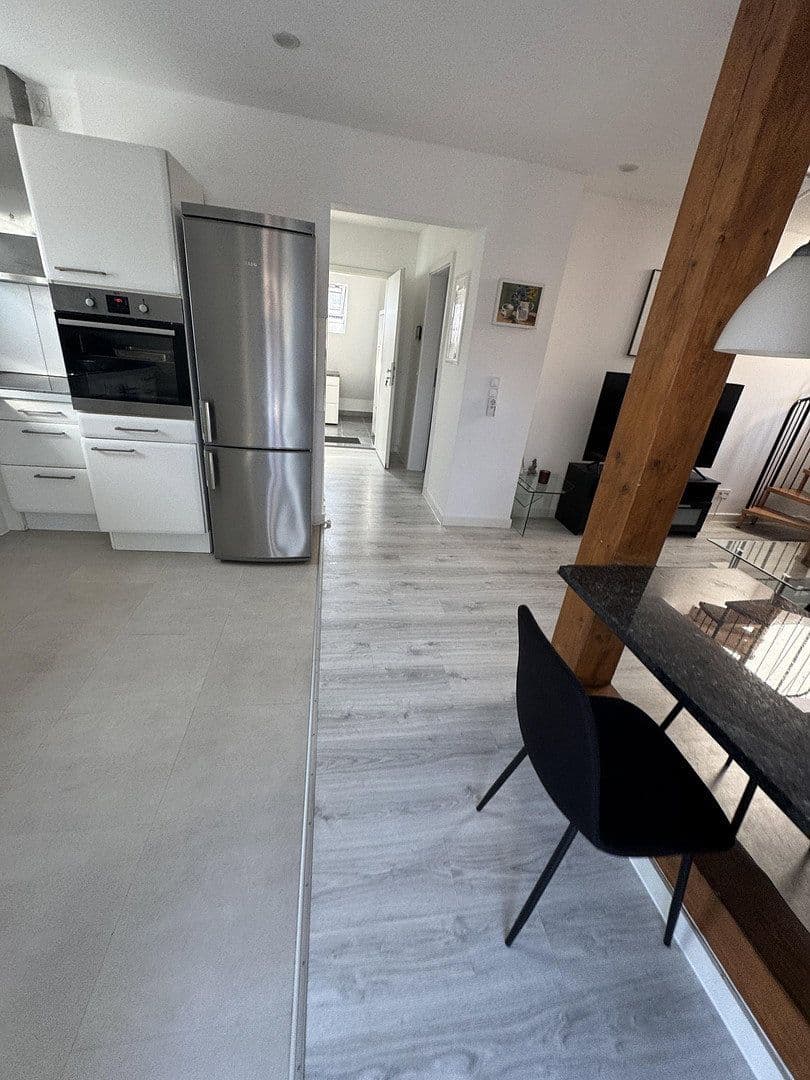 Pronájem bytu 2+1 80 m², Bredelaerstraße 39, Düsseldorf, Severní Porýní-Vestfálsko Pronájem bytu 2+1 80 m², Bredelaerstraße 39, Düsseldorf, Severní Porýní-Vestfálsko