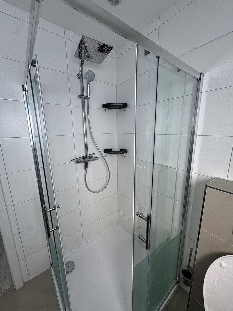 Pronájem bytu 2+1 80 m², Bredelaerstraße 39, Düsseldorf, Severní Porýní-Vestfálsko Pronájem bytu 2+1 80 m², Bredelaerstraße 39, Düsseldorf, Severní Porýní-Vestfálsko