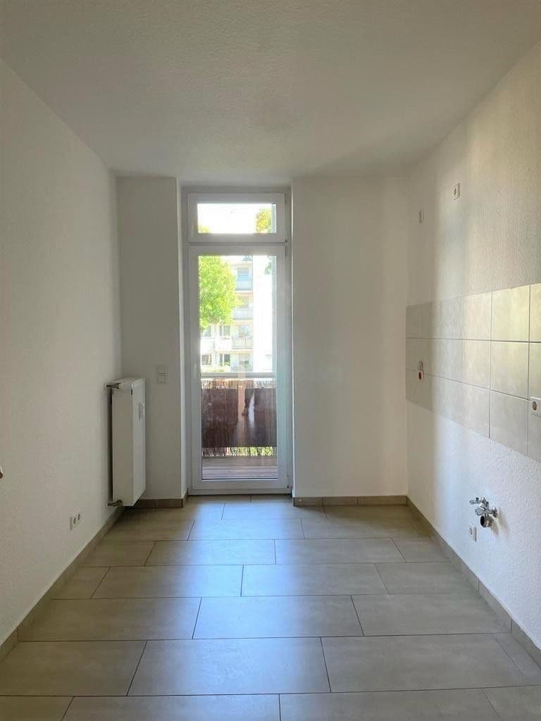 Pronájem bytu 3+1 83 m², Magdeburg, Sasko-Anhaltsko Pronájem bytu 3+1 83 m², Magdeburg, Sasko-Anhaltsko