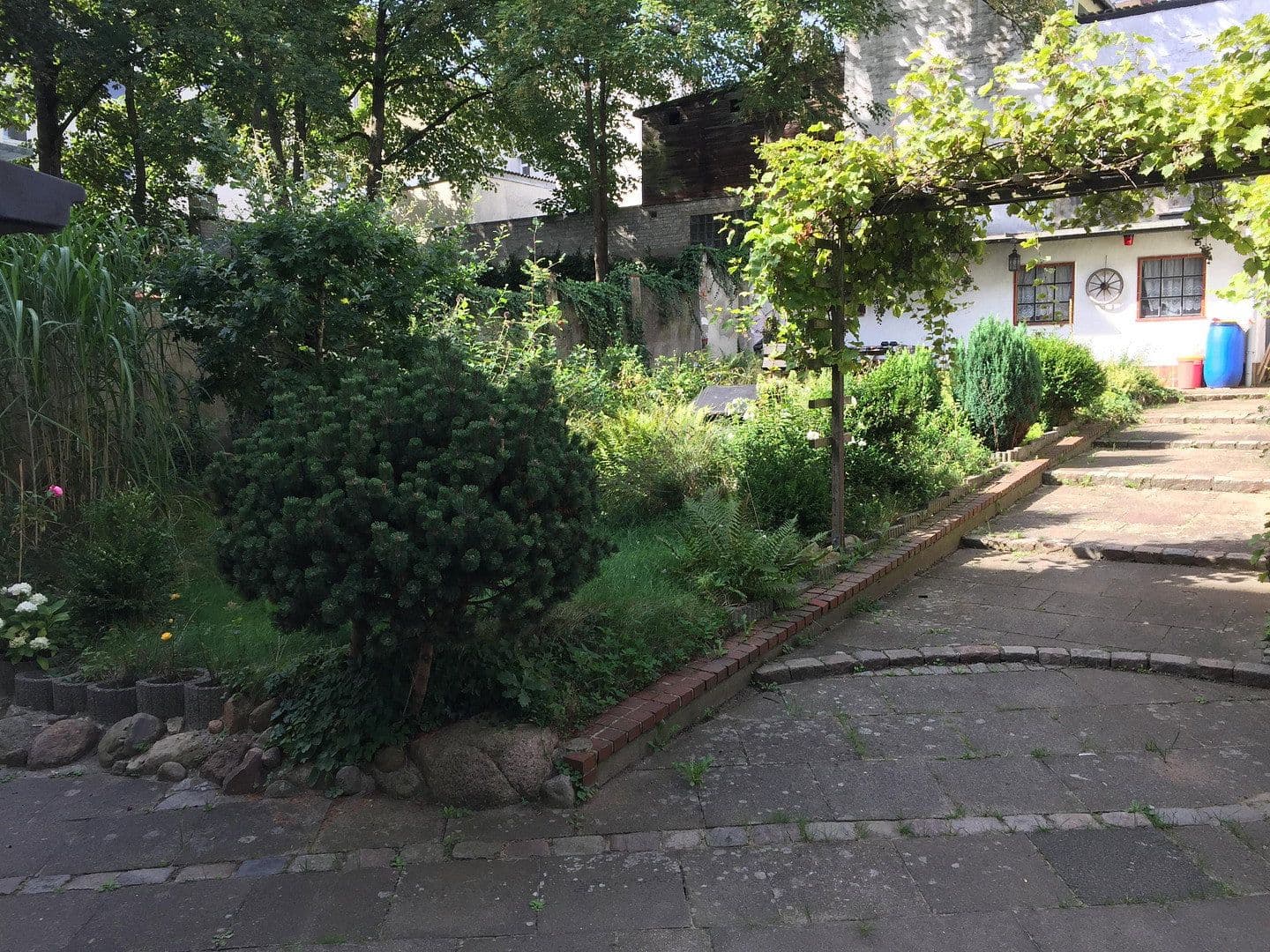 Prodej domu 437 m², pozemek 472 m², Eddelbüttelstraße 25, 25a, Hamburg-Harburg, Hamburg Prodej domu 437 m², pozemek 472 m², Eddelbüttelstraße 25, 25a, Hamburg-Harburg, Hamburg