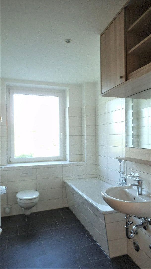 Pronájem bytu 3+1 65 m², Magdeburg, Sasko-Anhaltsko Pronájem bytu 3+1 65 m², Magdeburg, Sasko-Anhaltsko