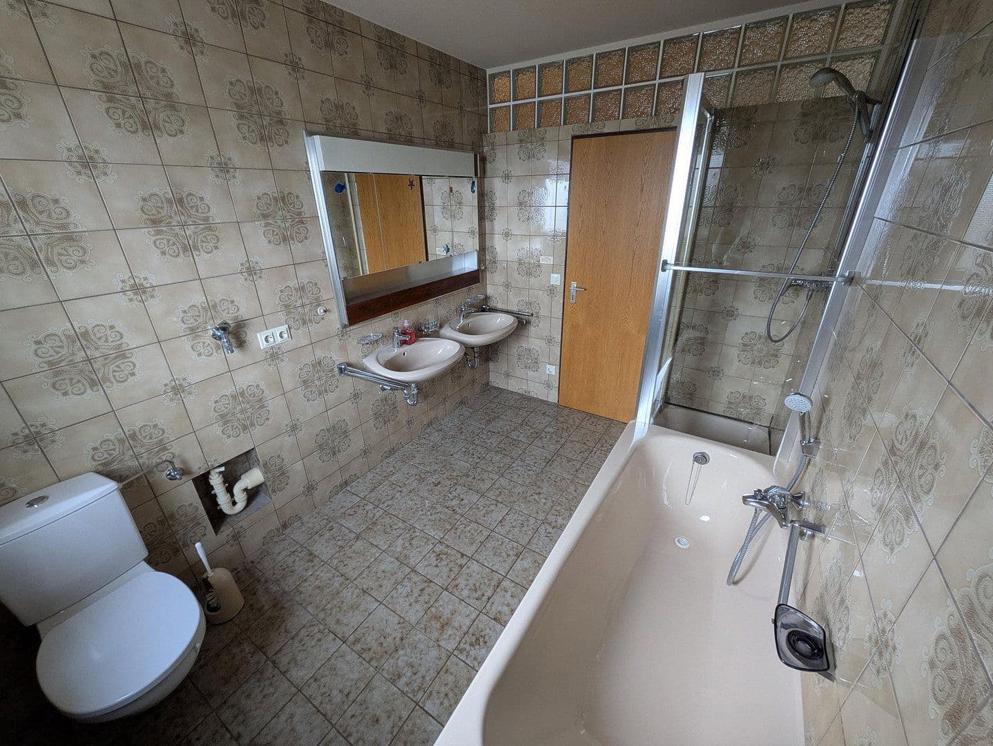 Prodej bytu 4+kk 103 m², Uhlandstraße 16, Nattheim, Bádensko-Württembersko Prodej bytu 4+kk 103 m², Uhlandstraße 16, Nattheim, Bádensko-Württembersko