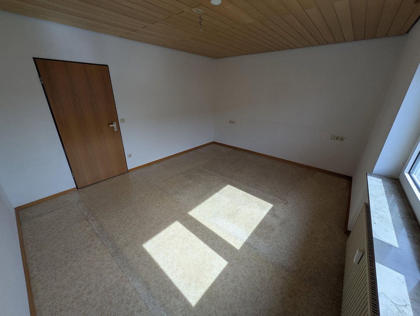 Prodej bytu 4+kk 103 m², Uhlandstraße 16, Nattheim, Bádensko-Württembersko Prodej bytu 4+kk 103 m², Uhlandstraße 16, Nattheim, Bádensko-Württembersko