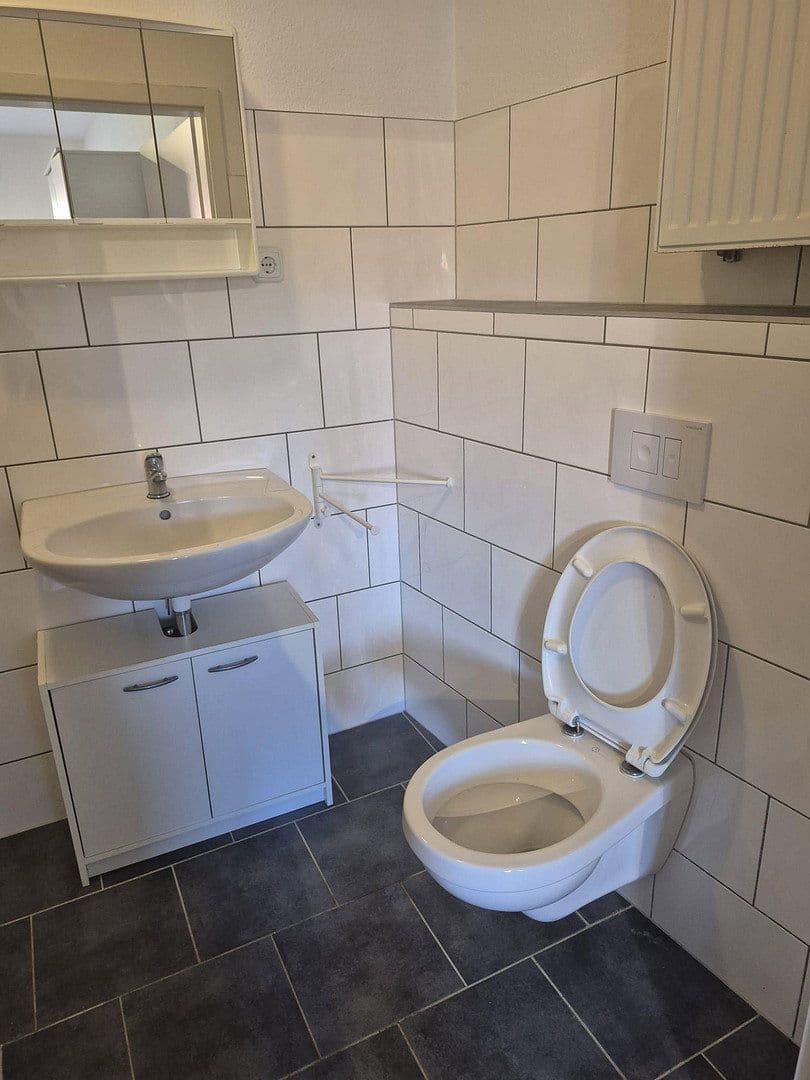 Pronájem bytu 1+1 20 m², Zellbach 70a, Clausthal-Zellerfeld, Dolní Sasko Pronájem bytu 1+1 20 m², Zellbach 70a, Clausthal-Zellerfeld, Dolní Sasko