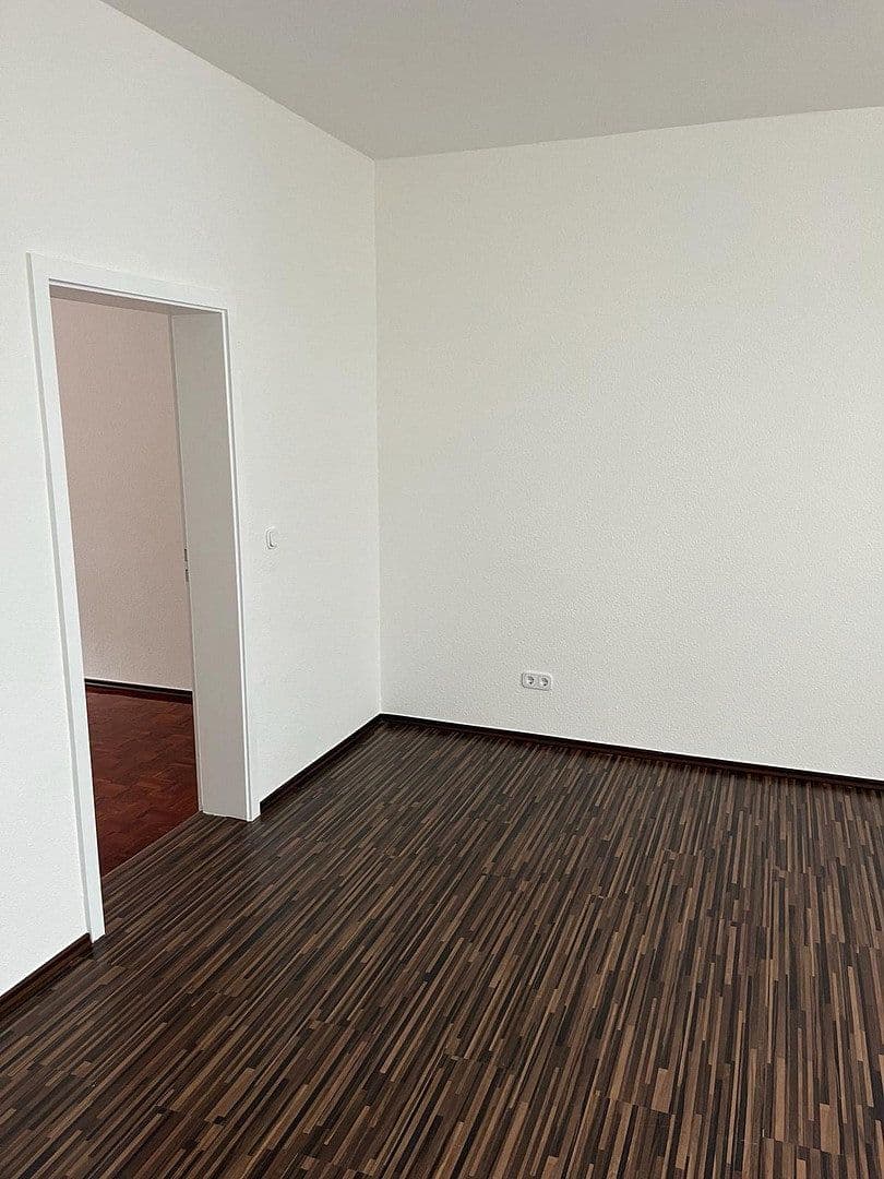 Pronájem bytu 2+1 45 m², Kronhofstraße 43, Fulda, Hessen Pronájem bytu 2+1 45 m², Kronhofstraße 43, Fulda, Hessen