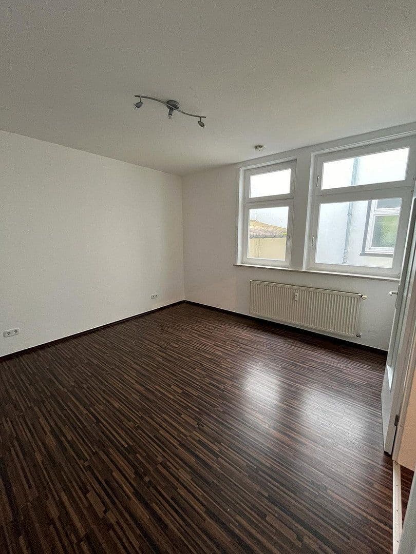 Pronájem bytu 2+1 45 m², Kronhofstraße 43, Fulda, Hessen Pronájem bytu 2+1 45 m², Kronhofstraße 43, Fulda, Hessen