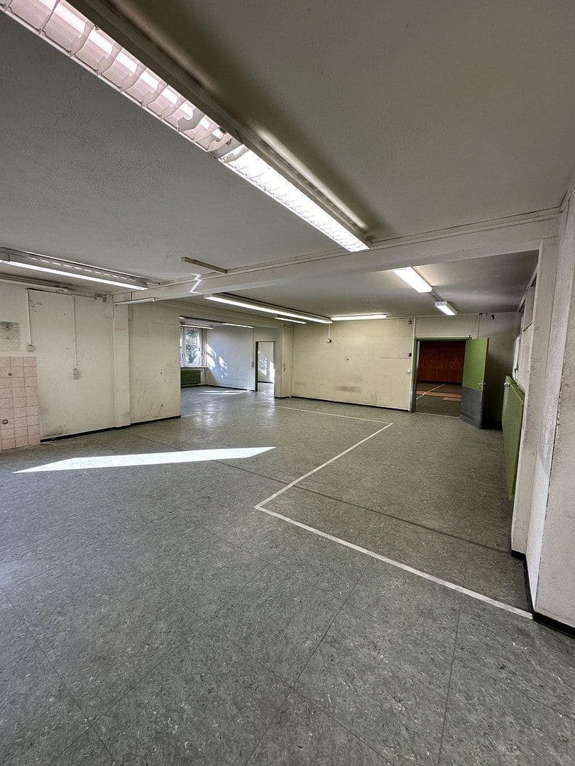 Prodej domu 196 m², pozemek 1.219 m², Poststr 3, Gottmadingen, Bádensko-Württembersko Prodej domu 196 m², pozemek 1.219 m², Poststr 3, Gottmadingen, Bádensko-Württembersko