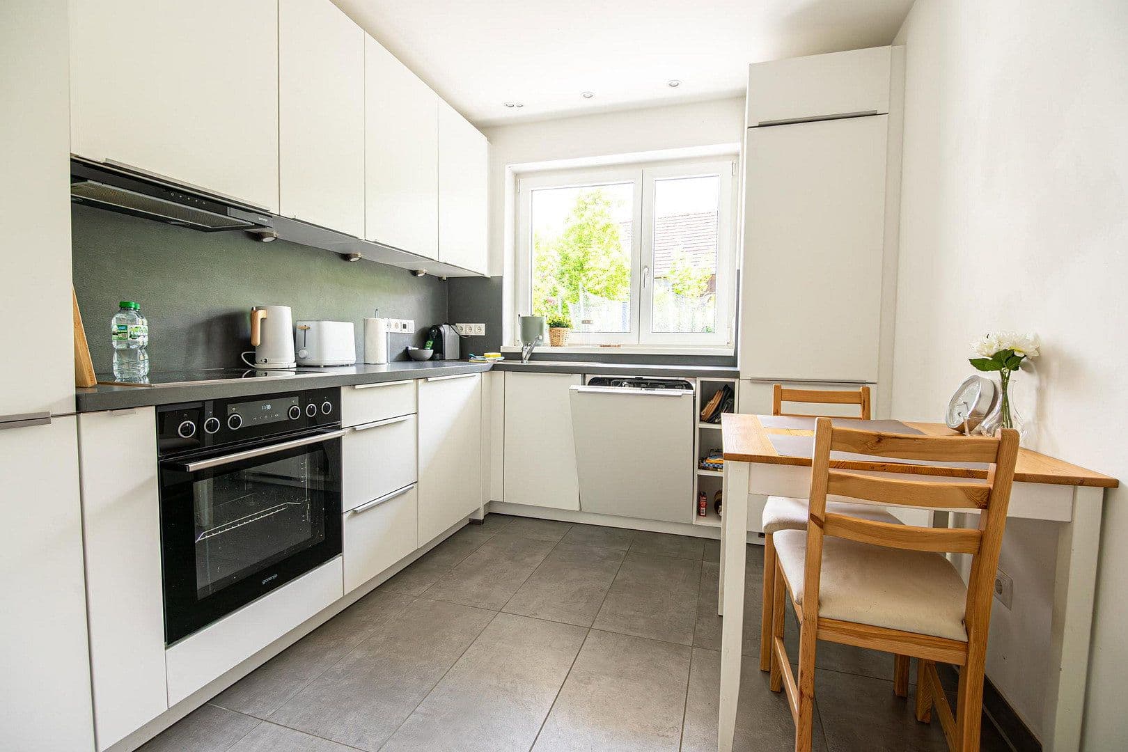 Pronájem bytu 1+1 24 m², Cosima-Wagner-Str. 35, Bayreuth, Bavorsko Pronájem bytu 1+1 24 m², Cosima-Wagner-Str. 35, Bayreuth, Bavorsko