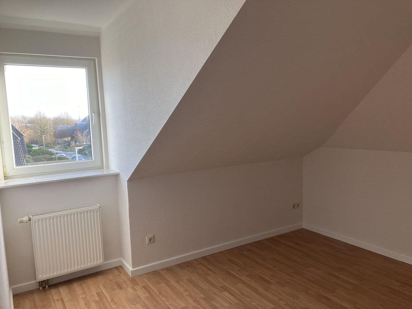 Pronájem bytu 2+1 55 m², Norderschlag 43a, Husum, Šlesvicko-Holštýnsko Pronájem bytu 2+1 55 m², Norderschlag 43a, Husum, Šlesvicko-Holštýnsko