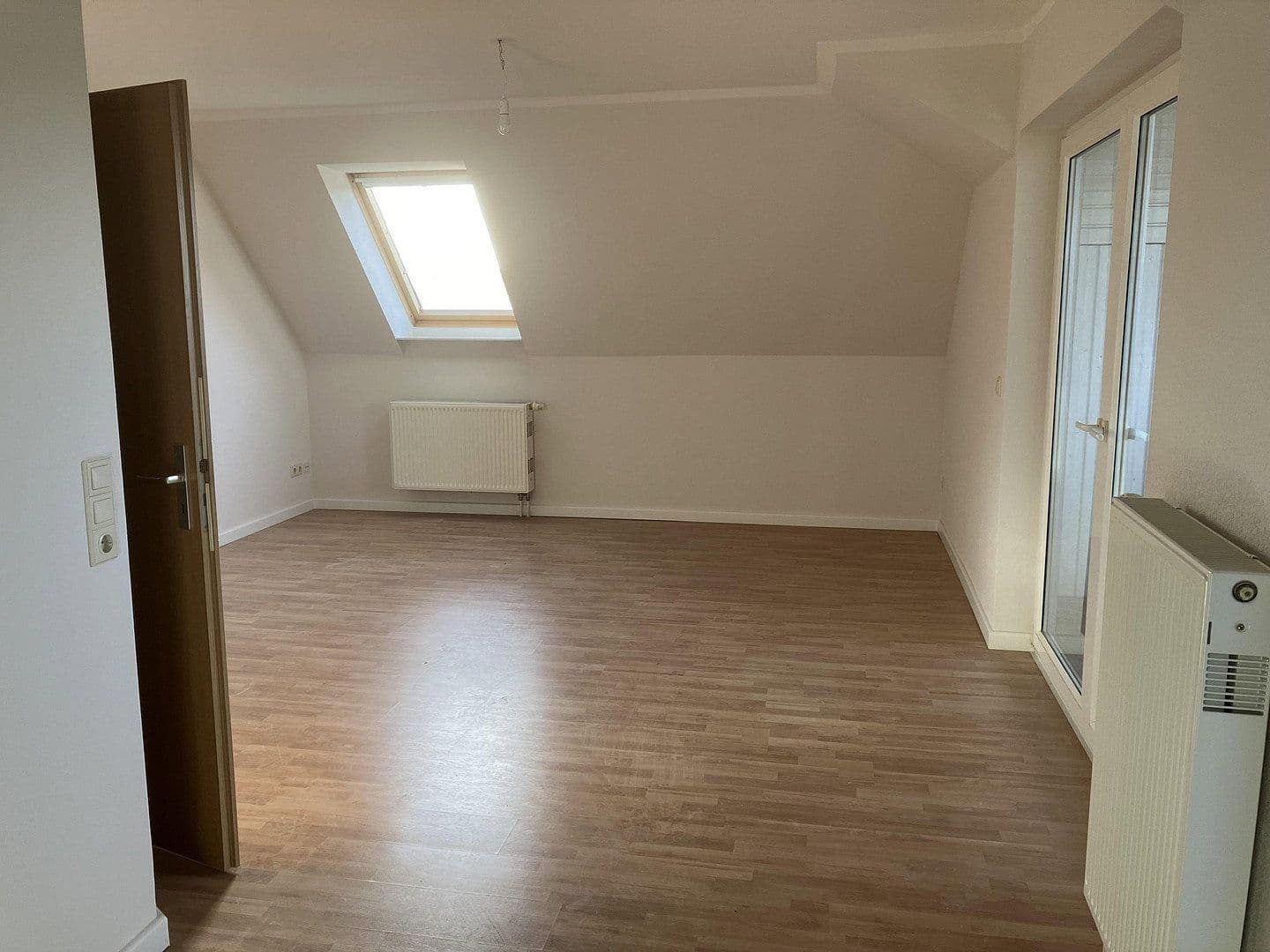 Pronájem bytu 2+1 55 m², Norderschlag 43a, Husum, Šlesvicko-Holštýnsko Pronájem bytu 2+1 55 m², Norderschlag 43a, Husum, Šlesvicko-Holštýnsko