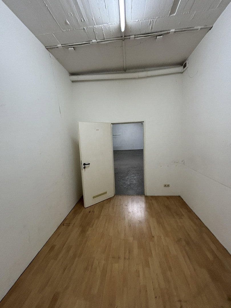 Pronájem nebytového prostoru 287 m², Schultenhofstr. 19, Mülheim an der Ruhr, Severní Porýní-Vestfálsko Pronájem nebytového prostoru 287 m², Schultenhofstr. 19, Mülheim an der Ruhr, Severní Porýní-Vestfálsko