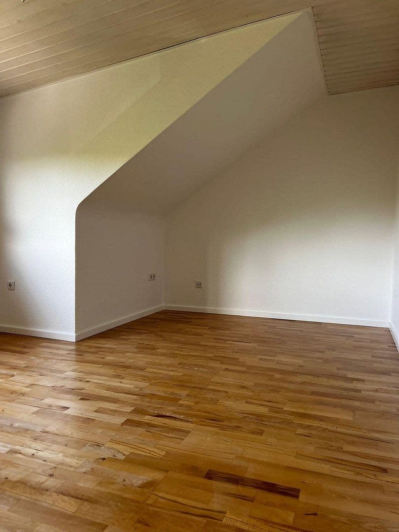 Prodej bytu 3+1 60 m², Münzenbergstraße 16, Wiesbaden, Hessen Prodej bytu 3+1 60 m², Münzenbergstraße 16, Wiesbaden, Hessen