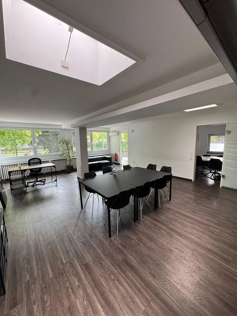 Pronájem kanceláře 120 m², Seyengasse 9, Köln, Severní Porýní-Vestfálsko Pronájem kanceláře 120 m², Seyengasse 9, Köln, Severní Porýní-Vestfálsko