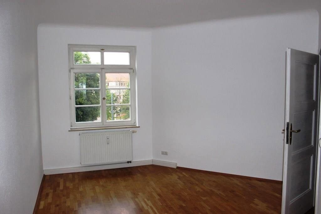 Pronájem bytu 3+1 78 m², Nöthnitzer Straße 36, Dresden, Sasko Pronájem bytu 3+1 78 m², Nöthnitzer Straße 36, Dresden, Sasko