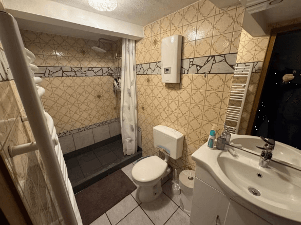 Prodej domu 117 m², pozemek 460 m², Rüthen, Severní Porýní-Vestfálsko Prodej domu 117 m², pozemek 460 m², Rüthen, Severní Porýní-Vestfálsko